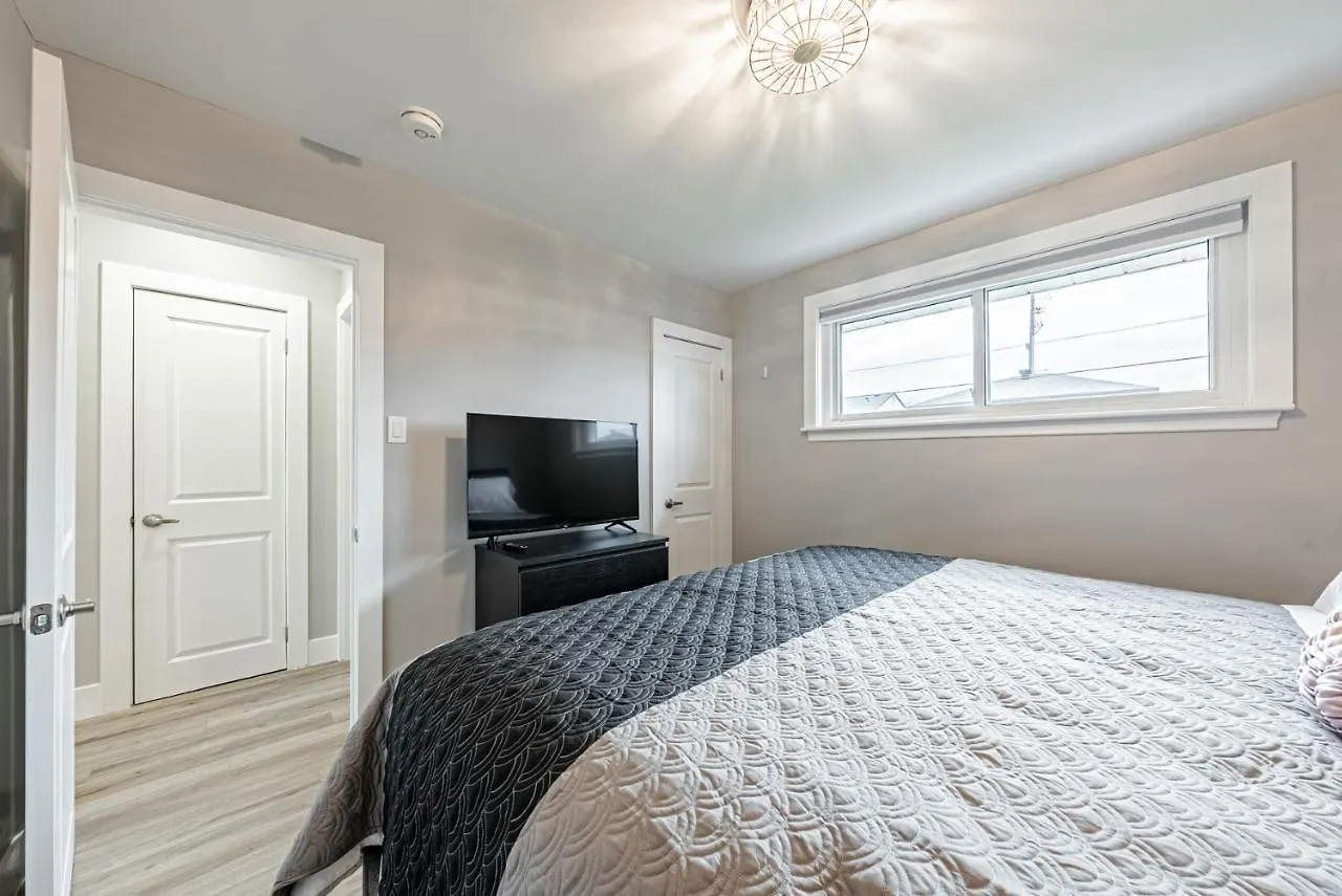 Hamilton Mountain Duplex On Winchester Blvd Apartment